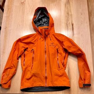 Mens Arc’teryx Beta AR jacket size Medium